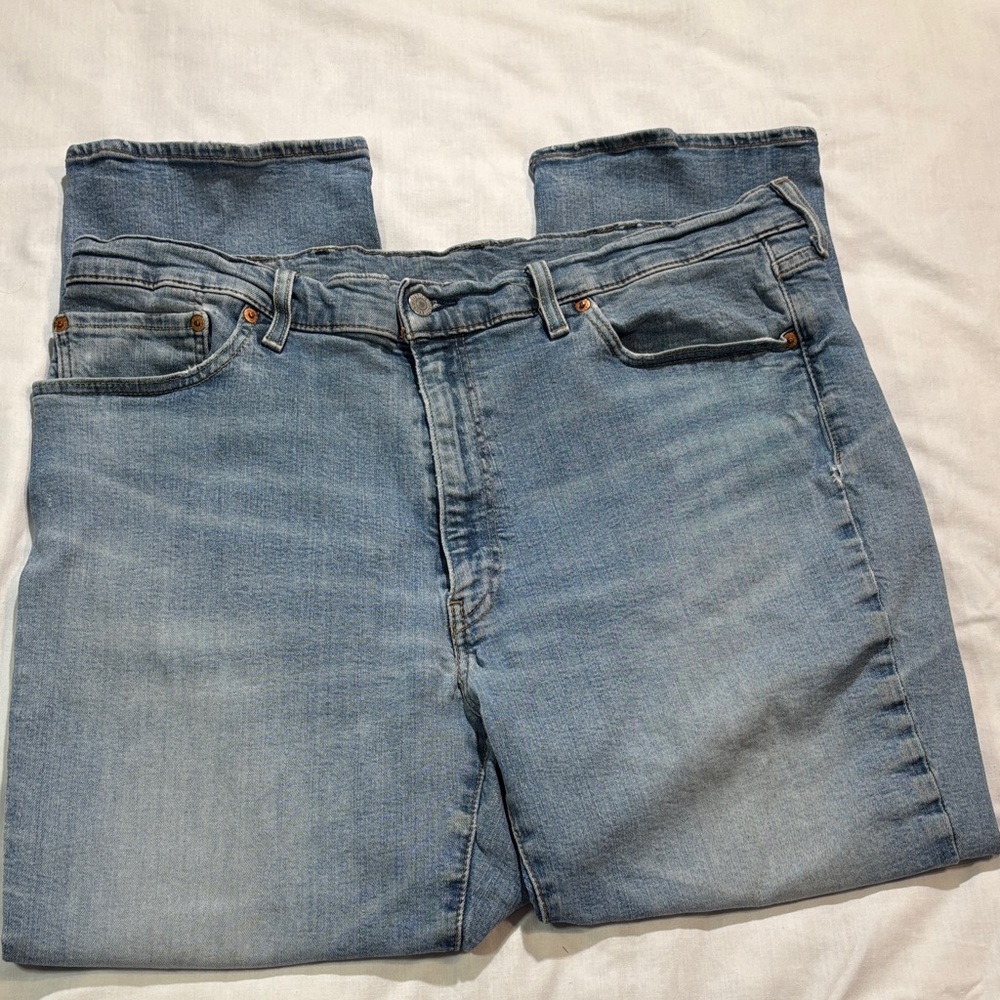 Levi’s 541 Athletic Taper Jeans Men’s 40x29 Medium Wash Stretch Denim Casual EUC